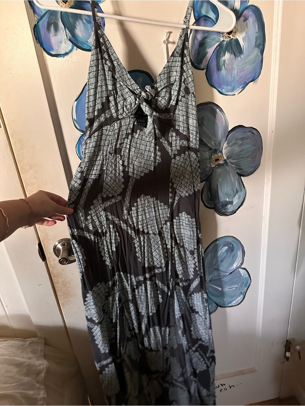 Manaola Fan Dress- Spaghetti Strap Maxi Dress in Black and Light Gray